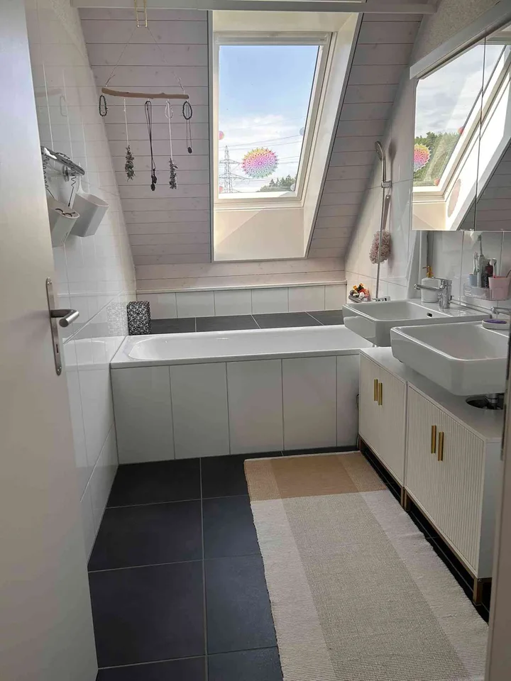 Nachmieter gesucht: Grosszügige 41/2-Zimmer-Wohnung in Obfelden (132m2