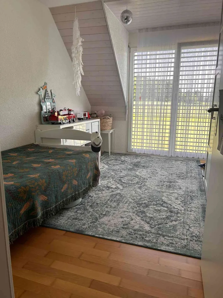 Nachmieter gesucht: Grosszügige 41/2-Zimmer-Wohnung in Obfelden (132m2