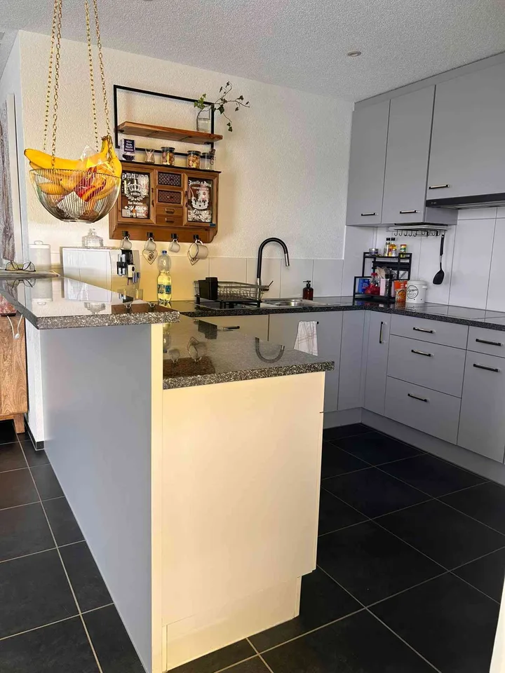 Nachmieter gesucht: Grosszügige 41/2-Zimmer-Wohnung in Obfelden (132m2