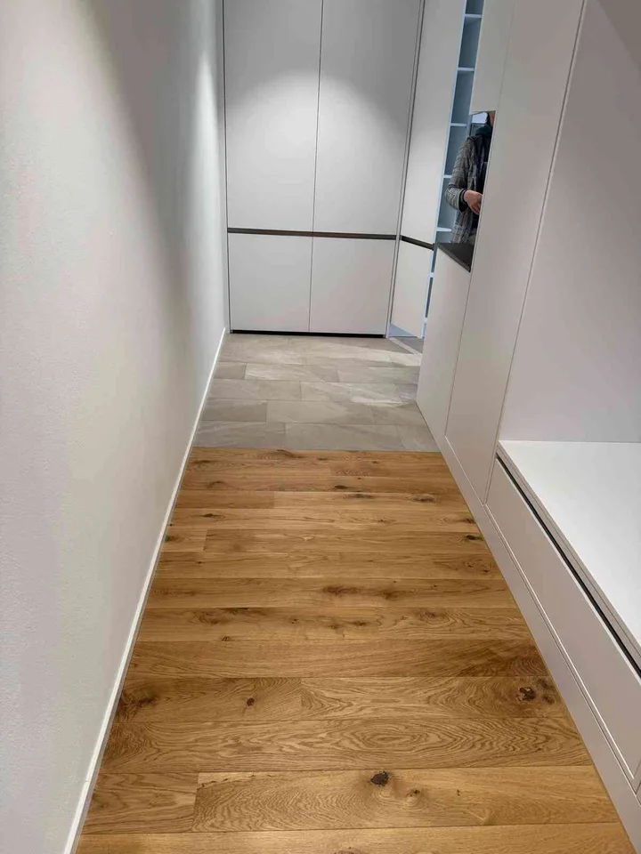 Modernes WG-Zimmer (unmöbliert) in Rümlang in einer 3.5-Zimmer-Wohnung (89,5 m²), Baujahr 2025.