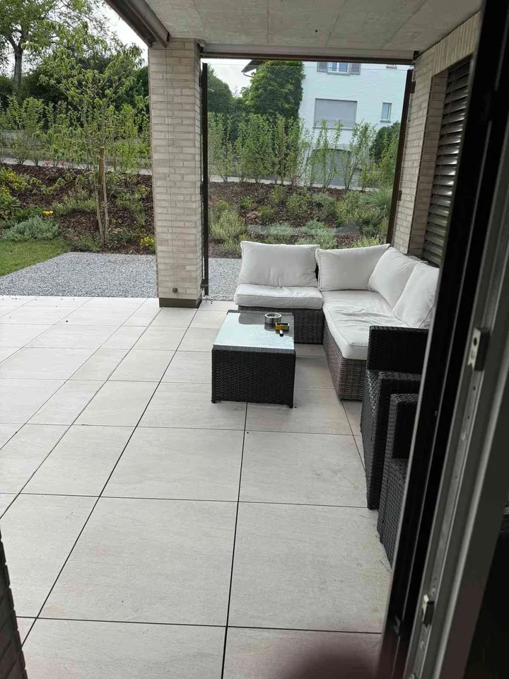 Modernes WG-Zimmer (unmöbliert) in Rümlang in einer 3.5-Zimmer-Wohnung (89,5 m²), Baujahr 2025.