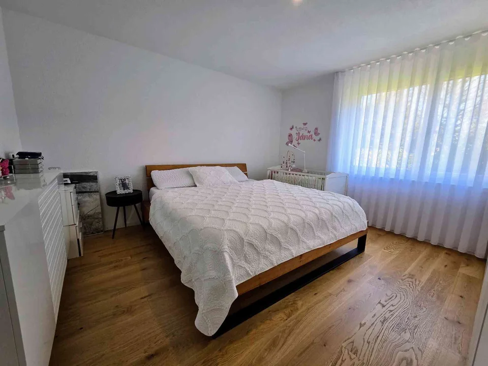 Wunderschön renovierte 4.5-Zimmer-Parterrewohnung