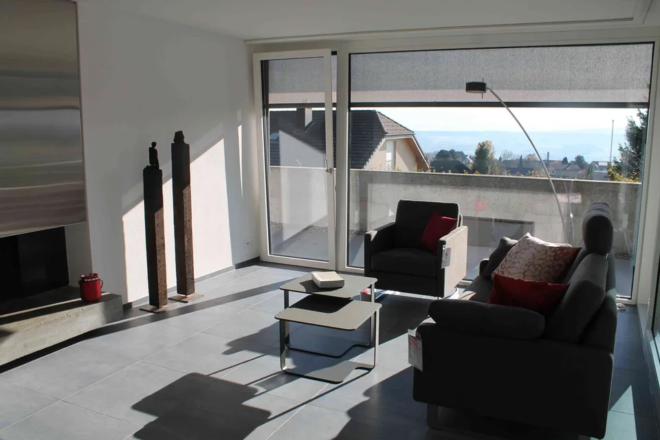 Geräumige 6 1/2 Zimmer-Terrassenwohnung mit traumhafter Aussicht