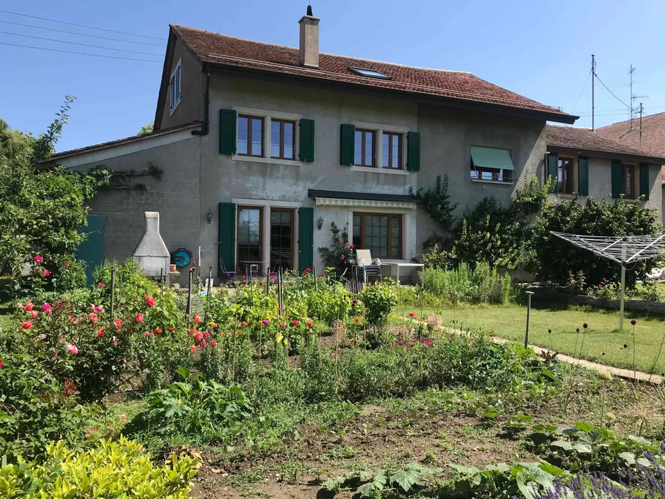 Appartement triplex de 5 pièces avec jardin