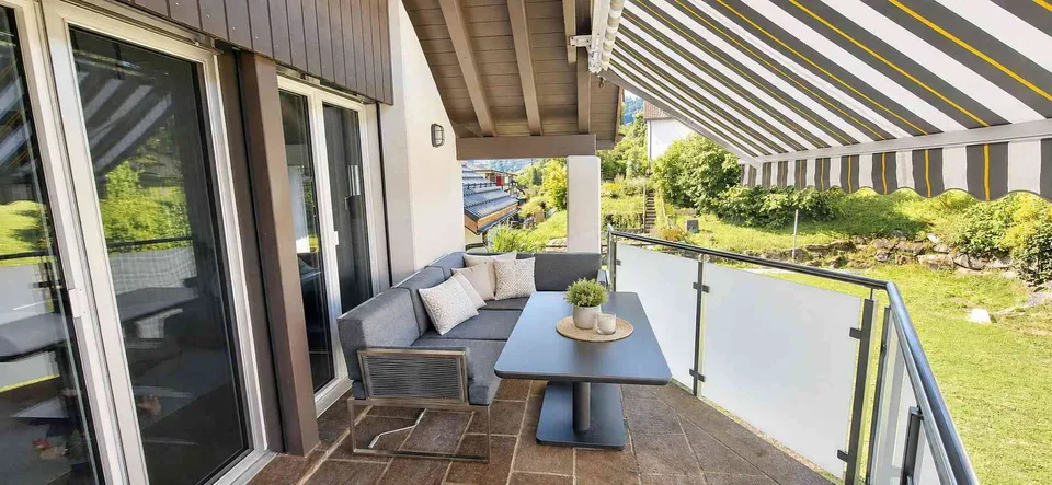 Grosszügige und helle 5.5-Zimmer-Maisonette mit fantastischer Aussicht