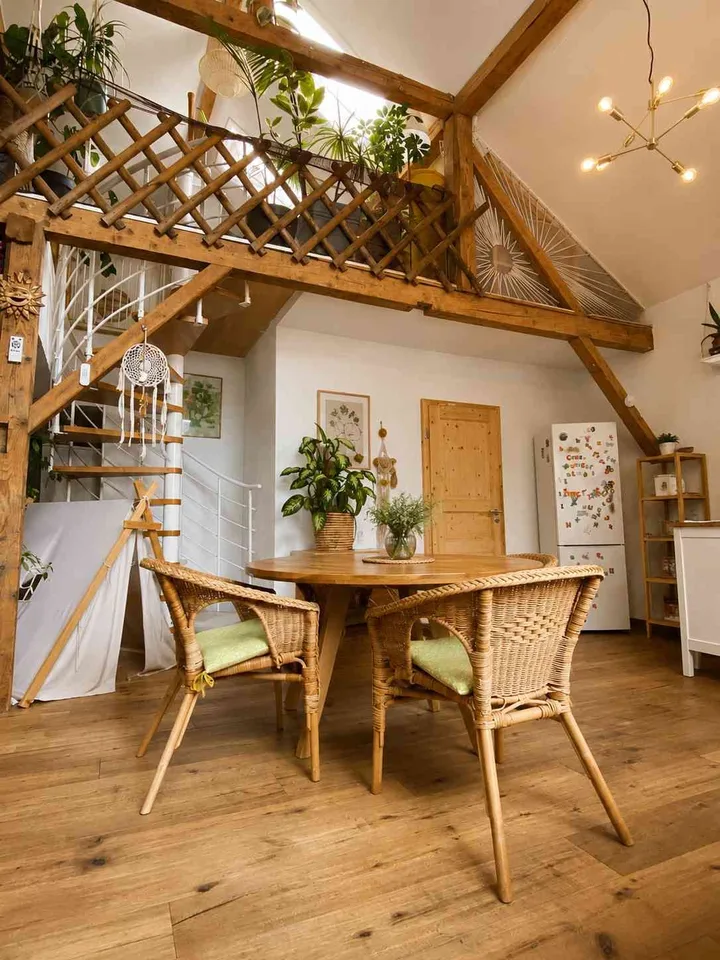 Charmantes Galeriehaus mit Loftcharakter in ruhiger Lage