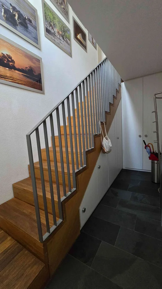 Dachwohnung in Rüti ZH - 1.OG im 2-Parteienhaus mit grosser Loggia