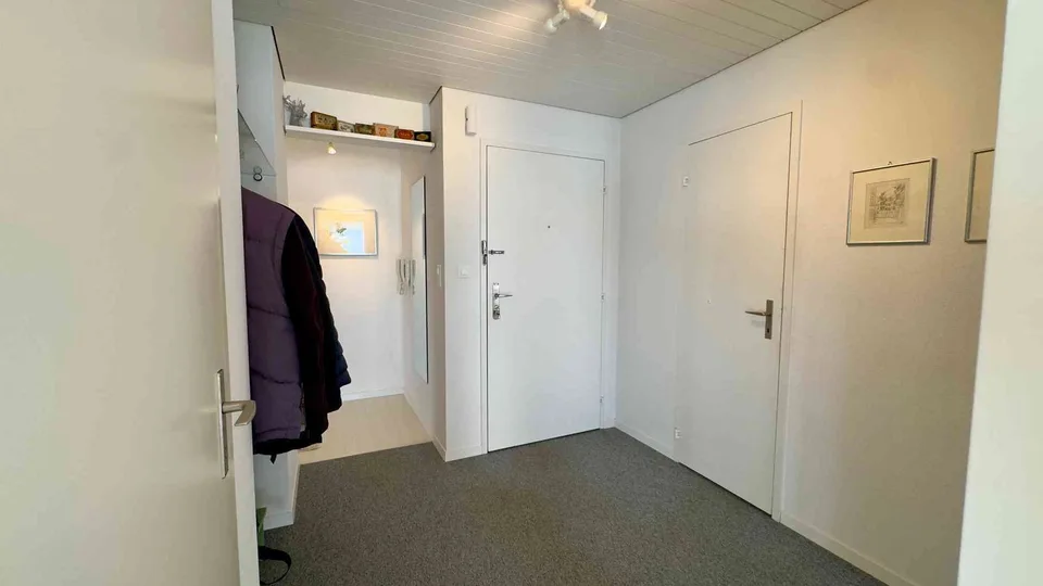 Charmante 4.5-Zimmer-Etagenwohnung an ruhiger Lage mit Aussicht