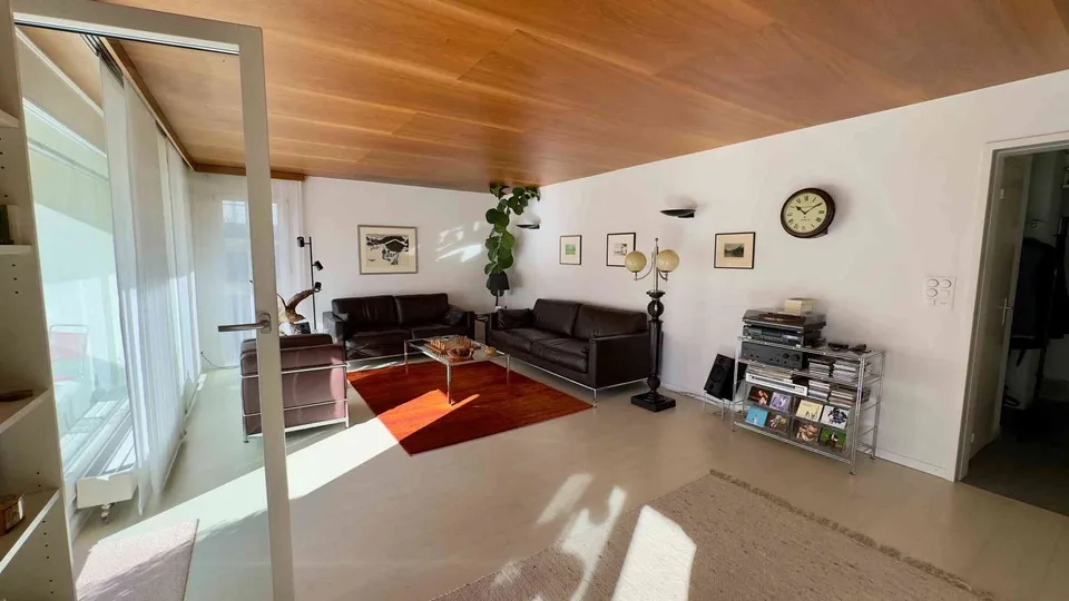Charmante 4.5-Zimmer-Etagenwohnung an ruhiger Lage mit Aussicht