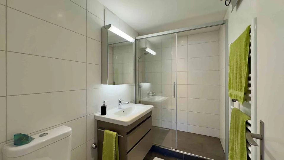 Charmante 4.5-Zimmer-Etagenwohnung an ruhiger Lage mit Aussicht