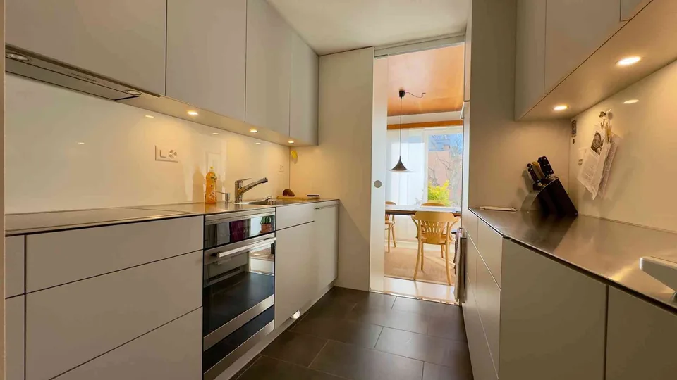 Charmante 4.5-Zimmer-Etagenwohnung an ruhiger Lage mit Aussicht