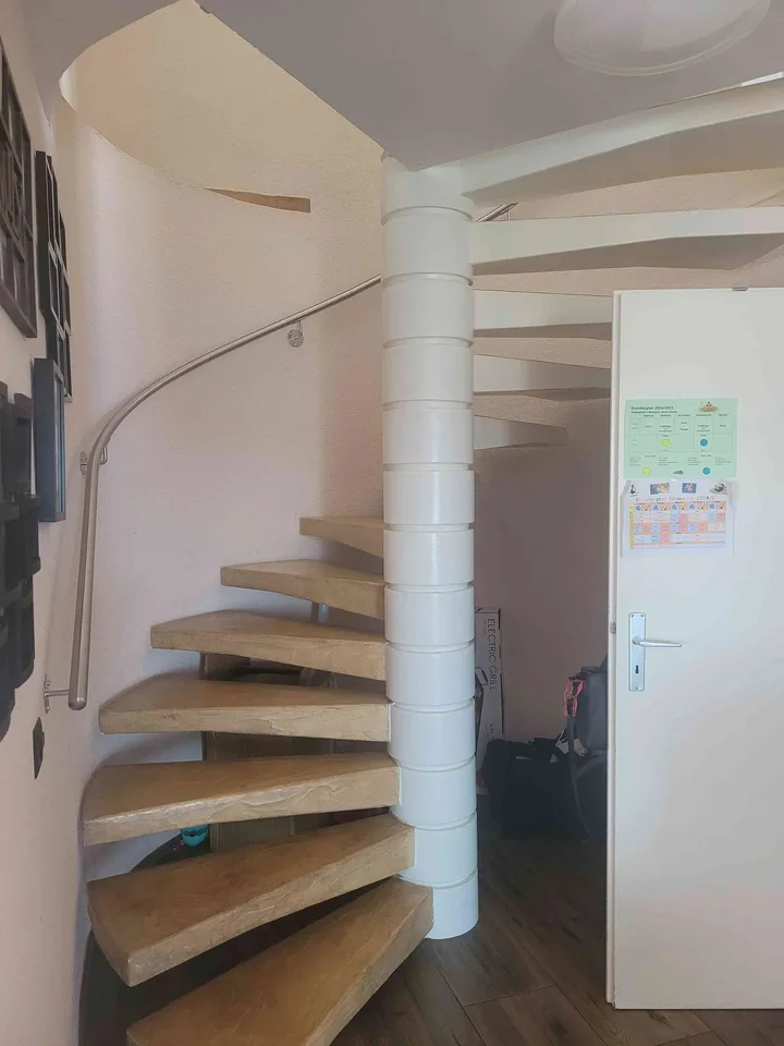 Von Privat günstige Traumwohnung mit über 160m2 Wohnfläche