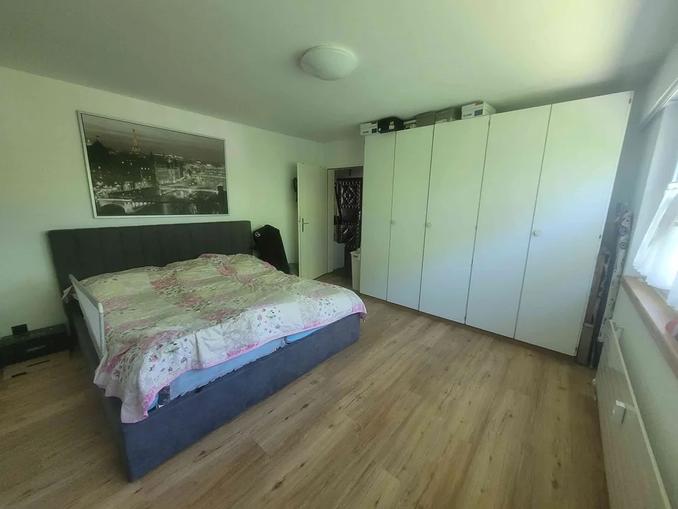 Von Privat günstige Traumwohnung mit über 160m2 Wohnfläche