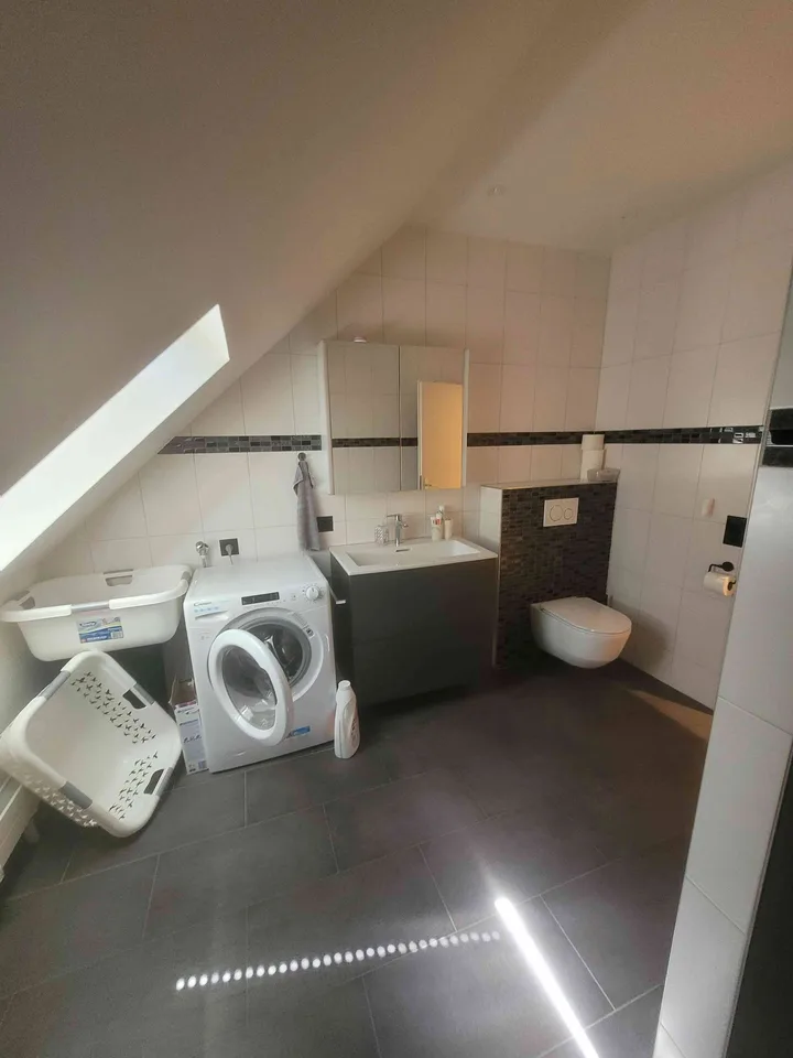 Von Privat günstige Traumwohnung mit über 160m2 Wohnfläche