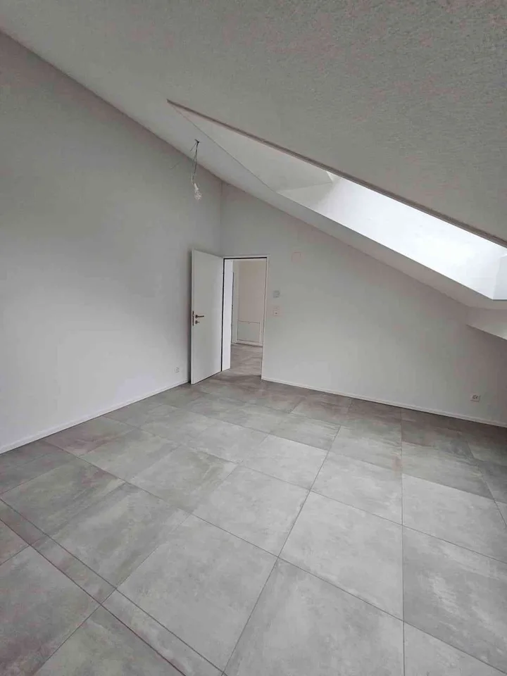 Tolle Dach-Maisonette Wohnung