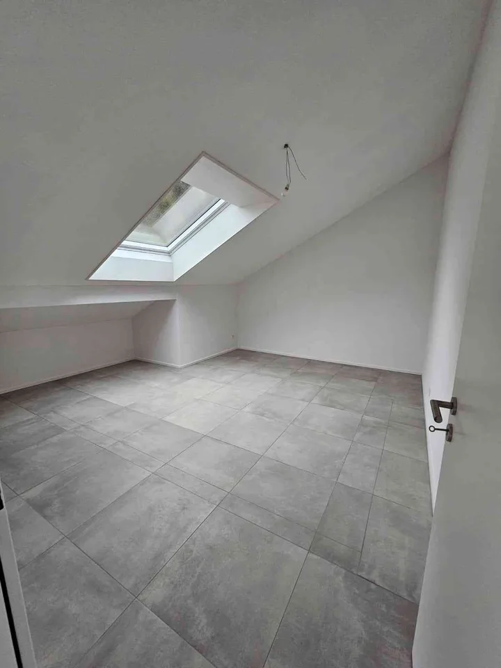 Tolle Dach-Maisonette Wohnung