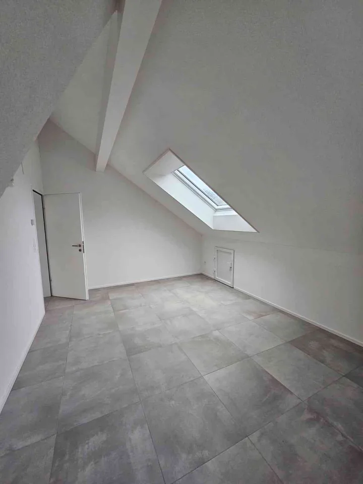Tolle Dach-Maisonette Wohnung