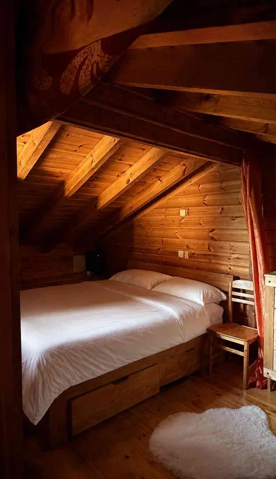 Anzère : Grand chalet ensoleillé, environnement paisible et familial.