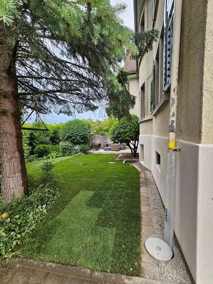 Stilvolle 4-Zimmer-Altbauwohnung am Emmersberg