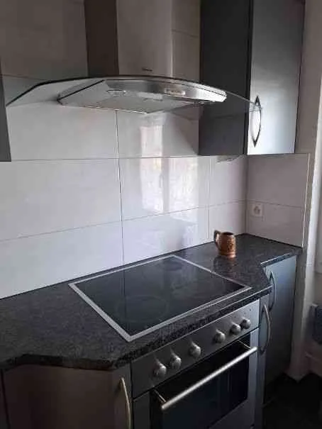 Schöne, neu renovierte 3.5 Zimmer-Wohnung im Hochparterre