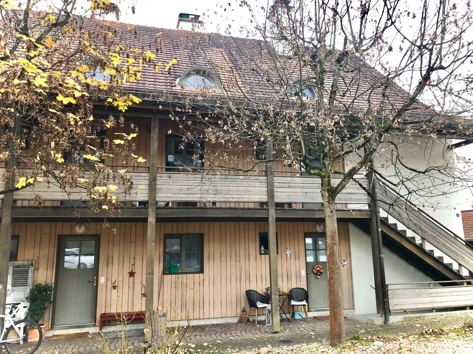 4 Zimmer-Maisonettewohnung mitten im Dorf