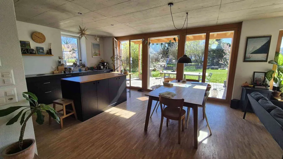 Möbliertes 6.5-Zi-Einfamilienhaus mit Sauna und grosszügigem Garten