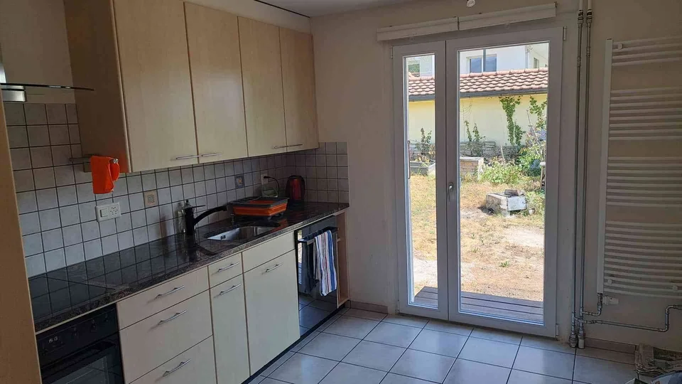 Haus mit Seesicht und Garten