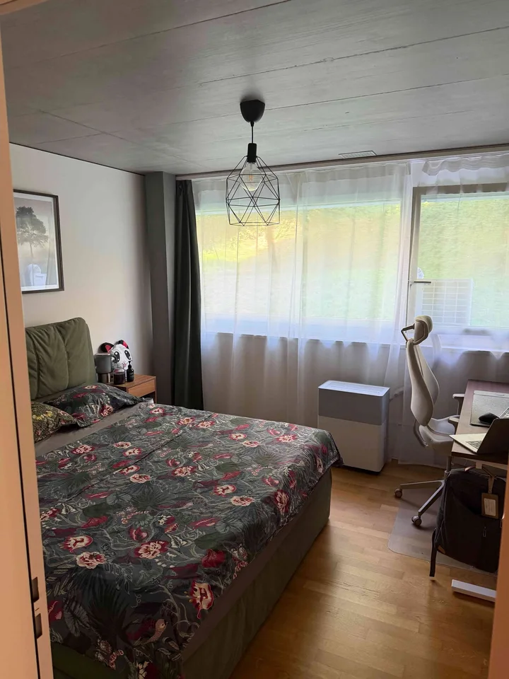 Sehr ruhige, schöne 3.5 Zi Wohnung, Waschmaschine,Tumbler,ab 15.12.26