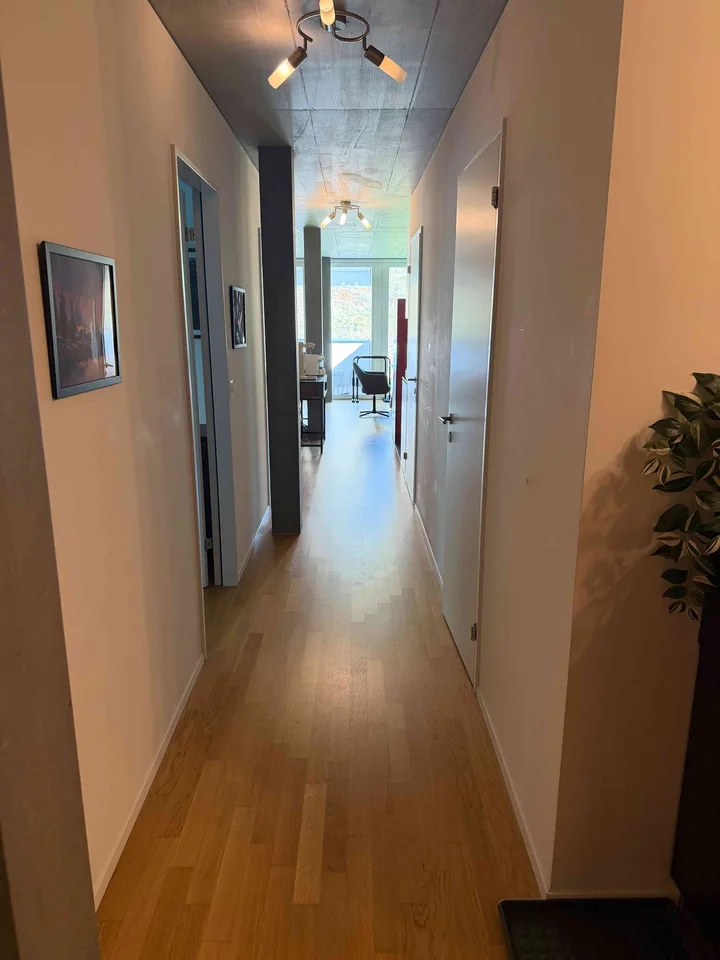 Sehr ruhige, schöne 3.5 Zi Wohnung, Waschmaschine,Tumbler,ab 15.12.26