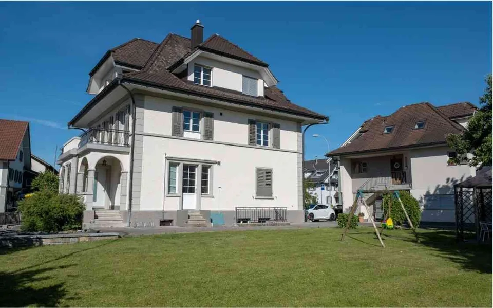 Stilvolle Singlewohnung mit Garten zur Mitbenützung