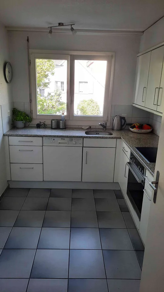 Helle, freundliche 2.5 Zimmer Wohnung