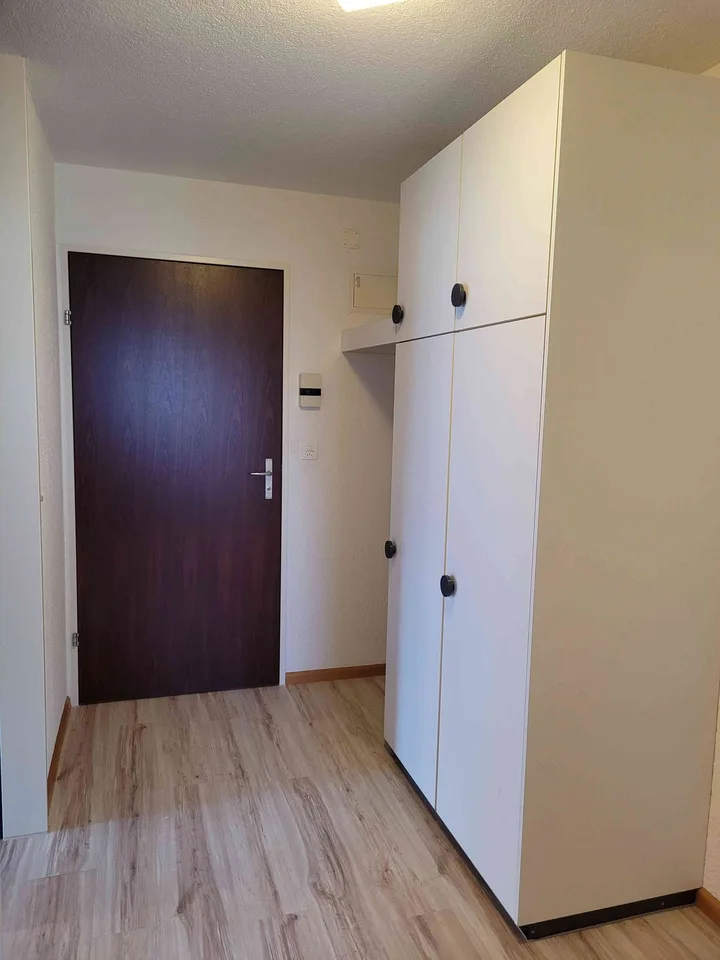 1.5 ZW, Lachen, Anfragen unter 079 626 68 76!!
