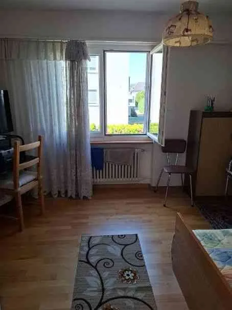 Schöne, neu renovierte 3.5 Zimmer-Wohnung im Hochparterre