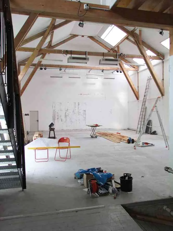 Ferme réhabilitée en appartements et locaux artisanaux