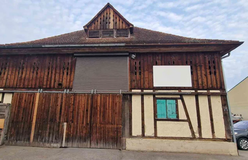 Holzschopf mit 390 m² Nutzfläche – befristet zu vermieten