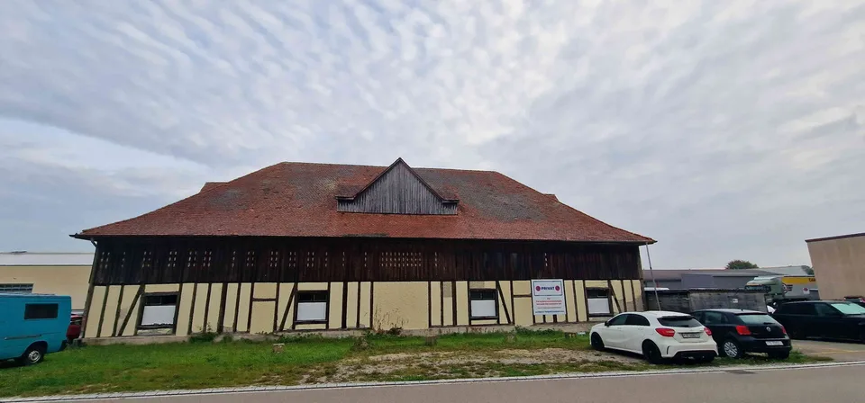 Holzschopf mit 390 m² Nutzfläche – befristet zu vermieten