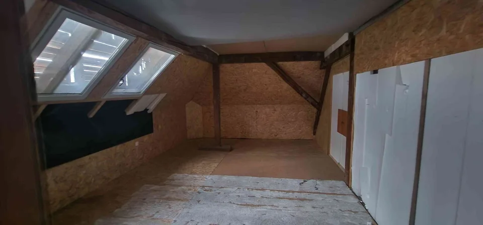 Holzschopf mit 390 m² Nutzfläche – befristet zu vermieten