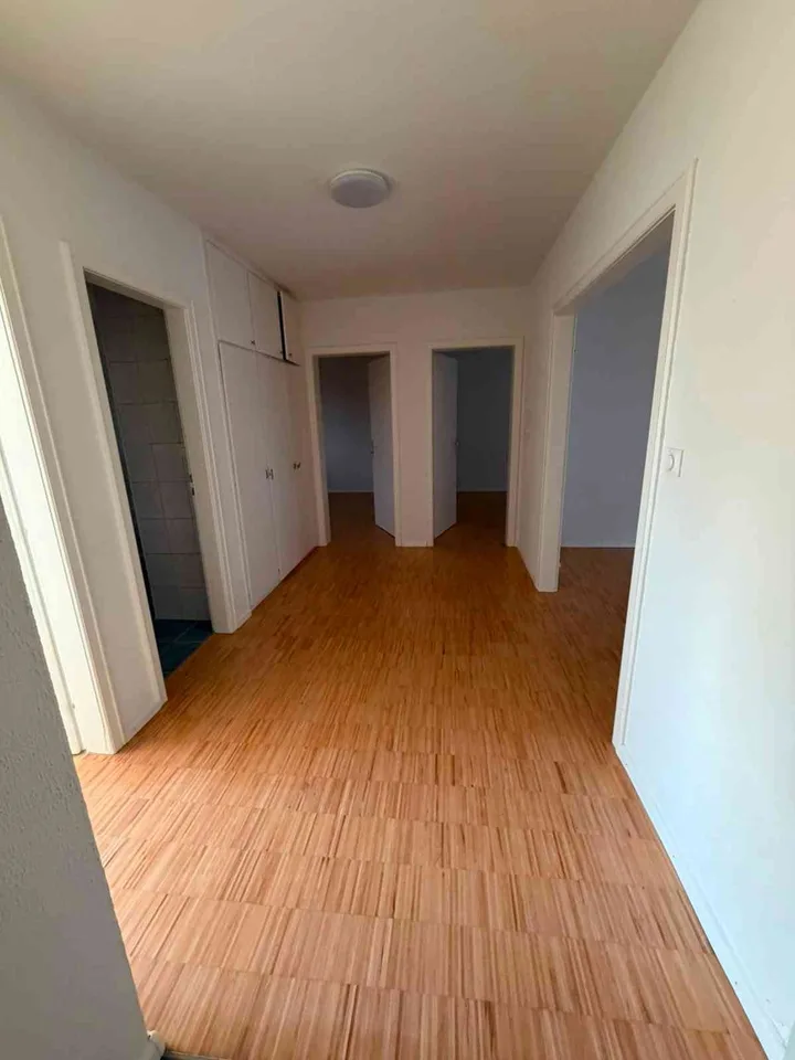 Renovierte Wohnung in Saint-Louis – 5 Gehminuten zu Novartis/Grenze