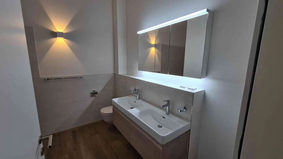 3 1/2 Zimmer Dachwohnung mit traumhafter Aussicht