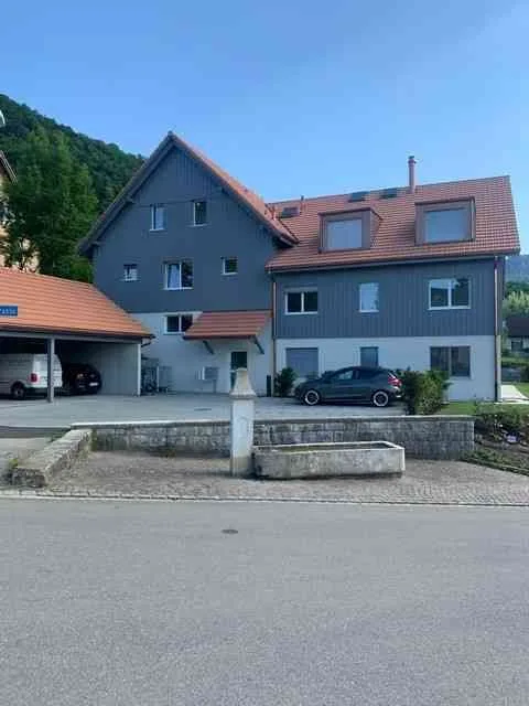 3 1/2 Zimmer Dachwohnung mit traumhafter Aussicht