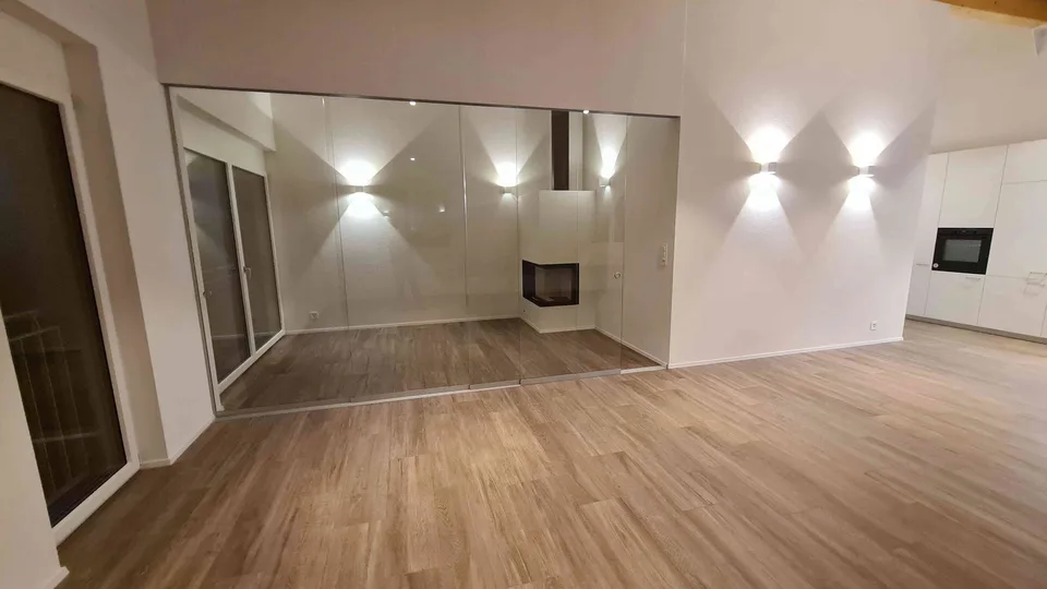 3 1/2 Zimmer Dachwohnung mit traumhafter Aussicht