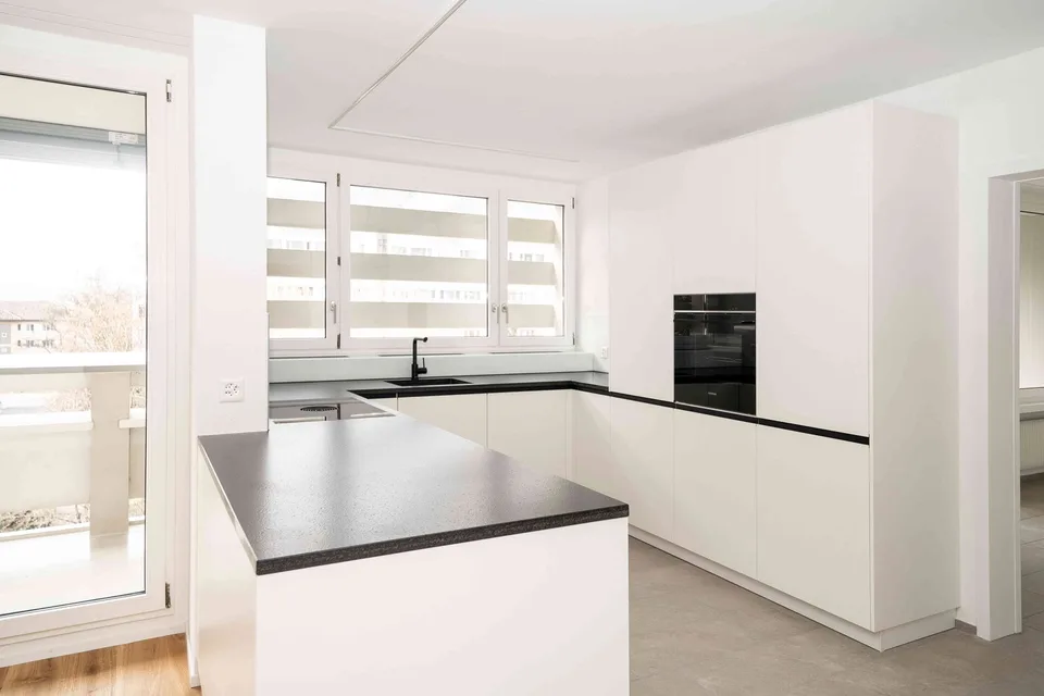 Grosszügige, komplett renovierte 5.5-Zimmer-Wohnung