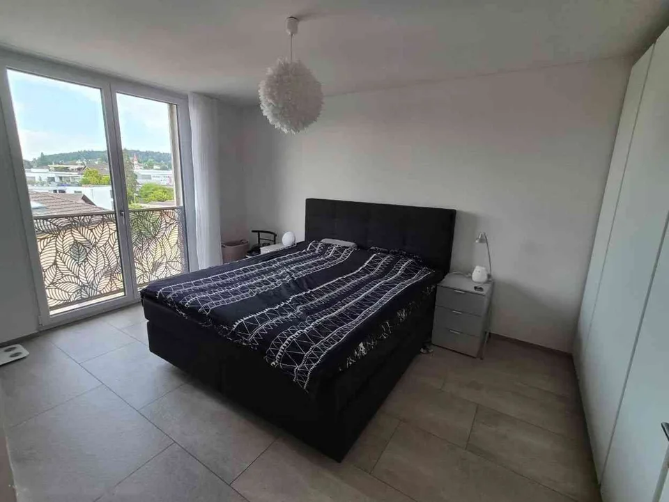 Moderne 4.5-Zimmer-Dachwohnung