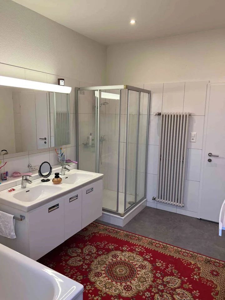 Lichtdurchflutete 4.5-Zimmer-Wohnung in alter Stadtvilla