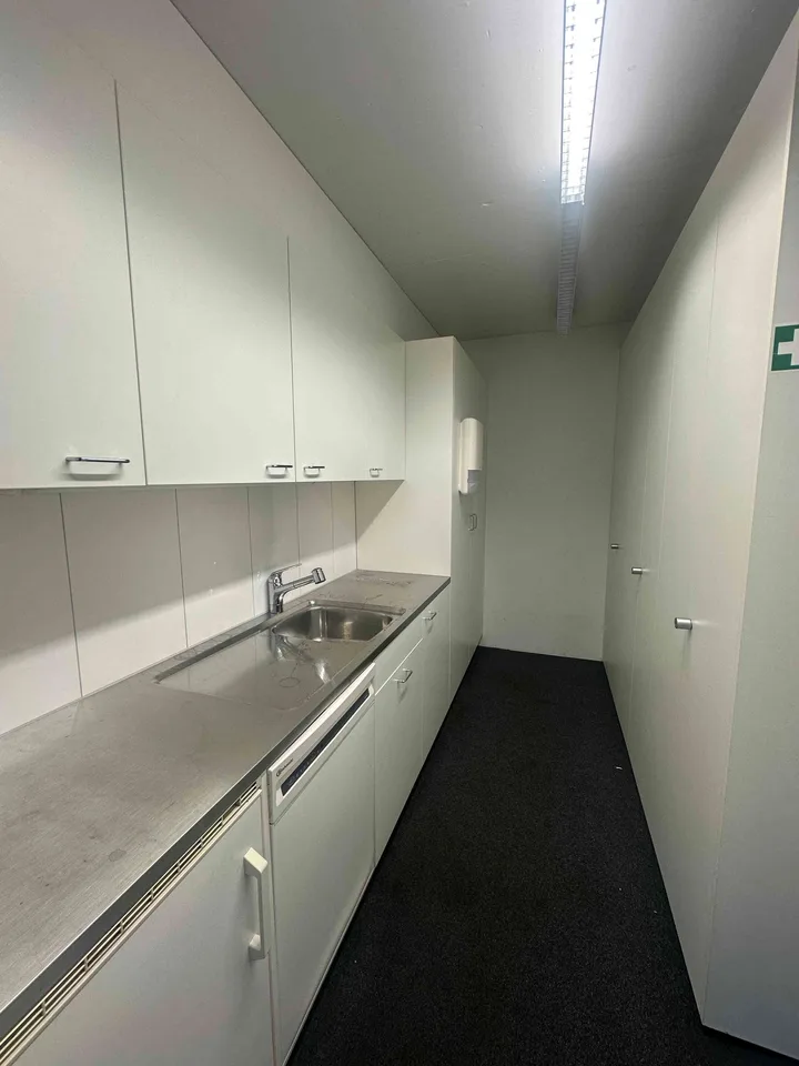 Vollausgebaute Büroräumlichkeiten