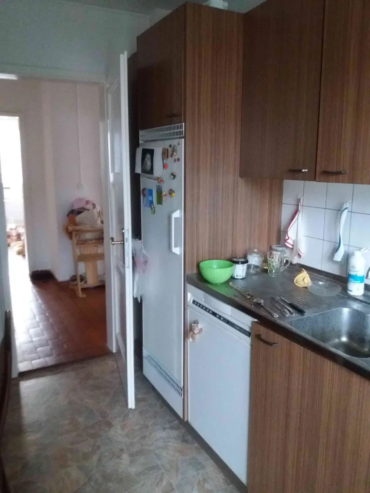 WG Zimmer mit Küche, Bad, Wohnzimmer