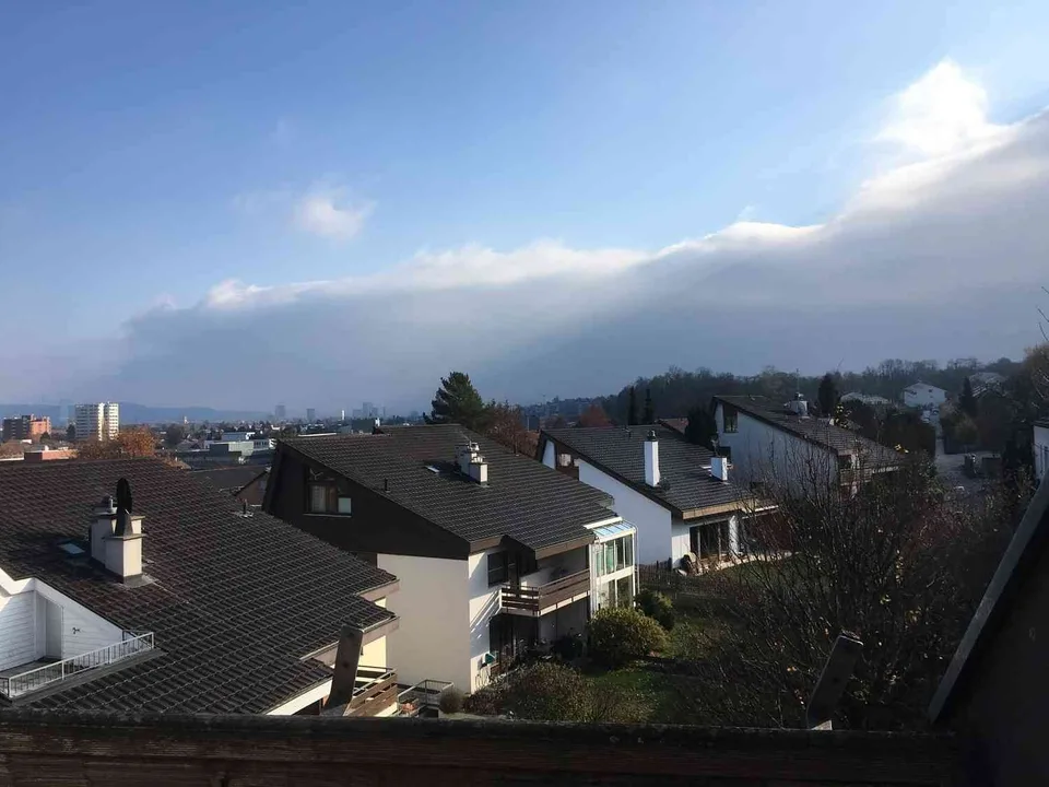 Renovierte helle 2.5. Zimmer Dachwohnung in Allschwil