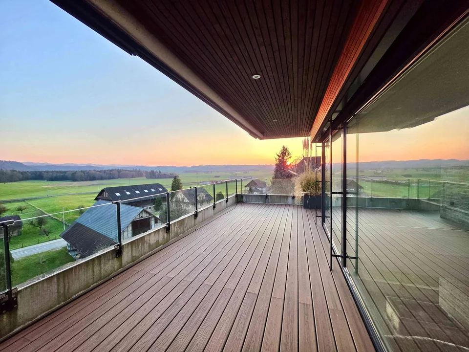 Hochwertige Maisonette-Attika mit fantastischer Aussicht