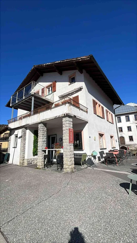 Immeuble de rendement – 325 m² – Revenus locatifs CHF 92’500/an – Vent