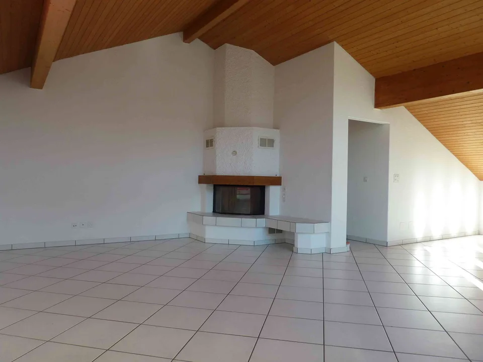Dachwohnung mit neuer Küche